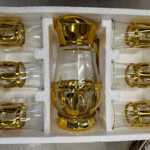 Set de Jarra con Copas, detalle dorado