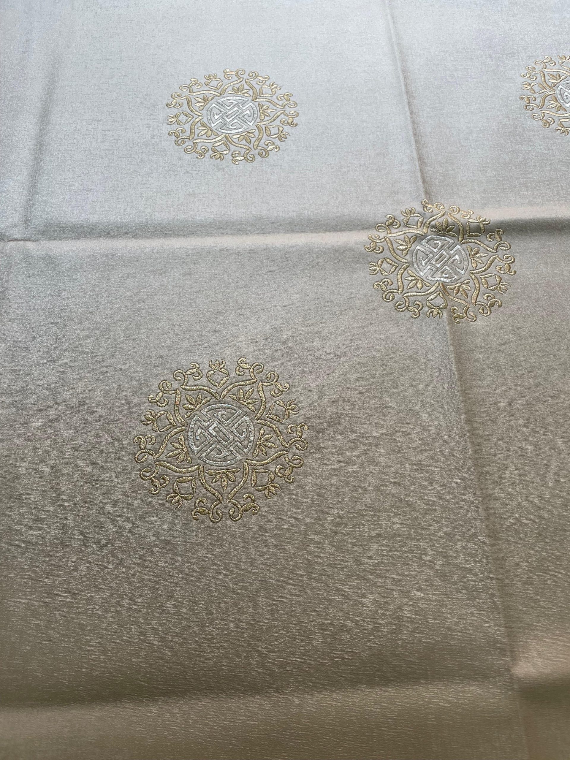 MANTEL POLI PIEL (CUERO), ESTANDAR 140 X 140 - VERSACE- BEIGE - Imagen 2
